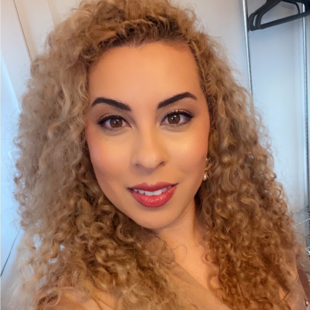 Meet your Posher, Joana